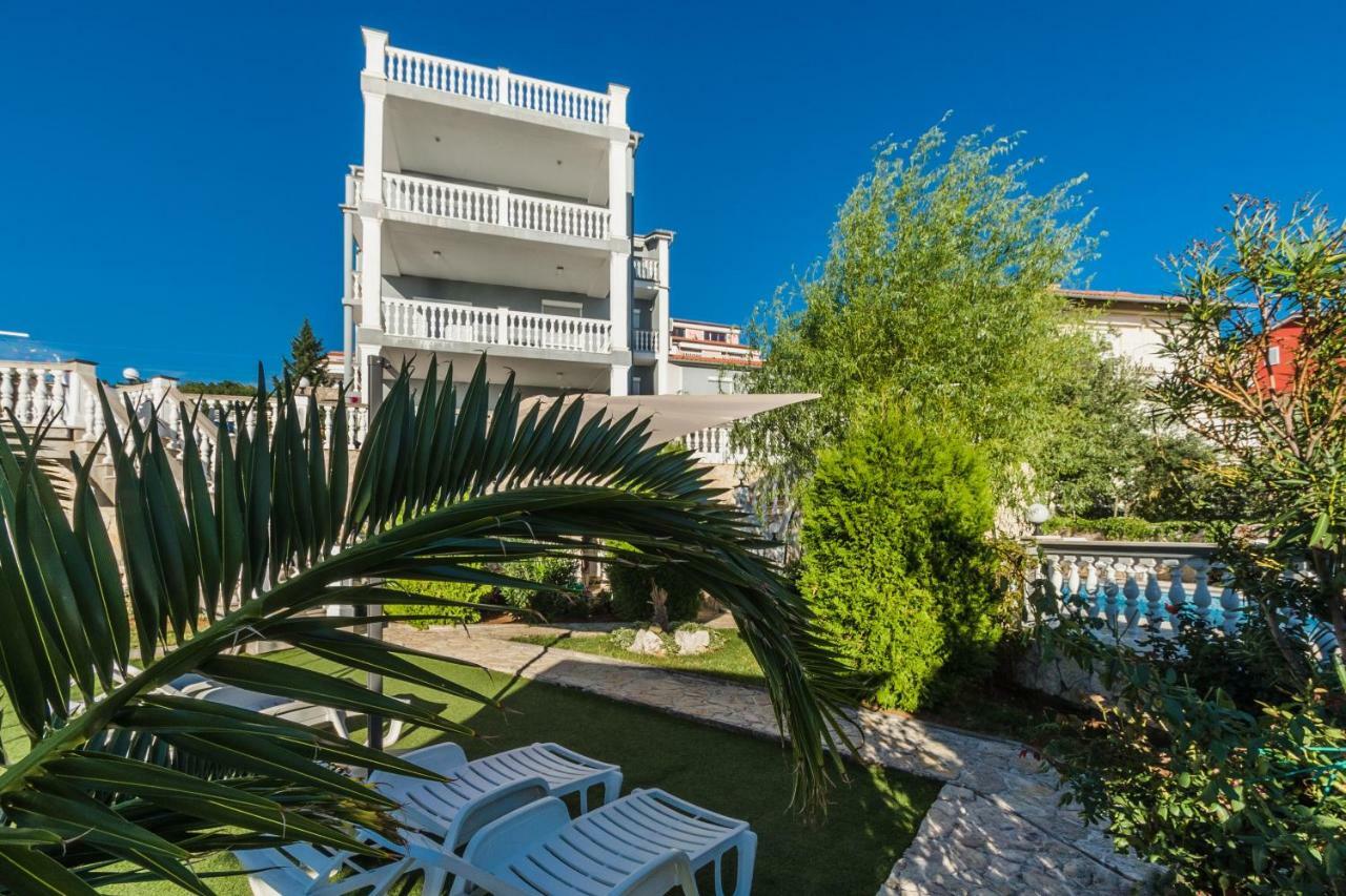 Villa Mara Crikvenica Exterior photo